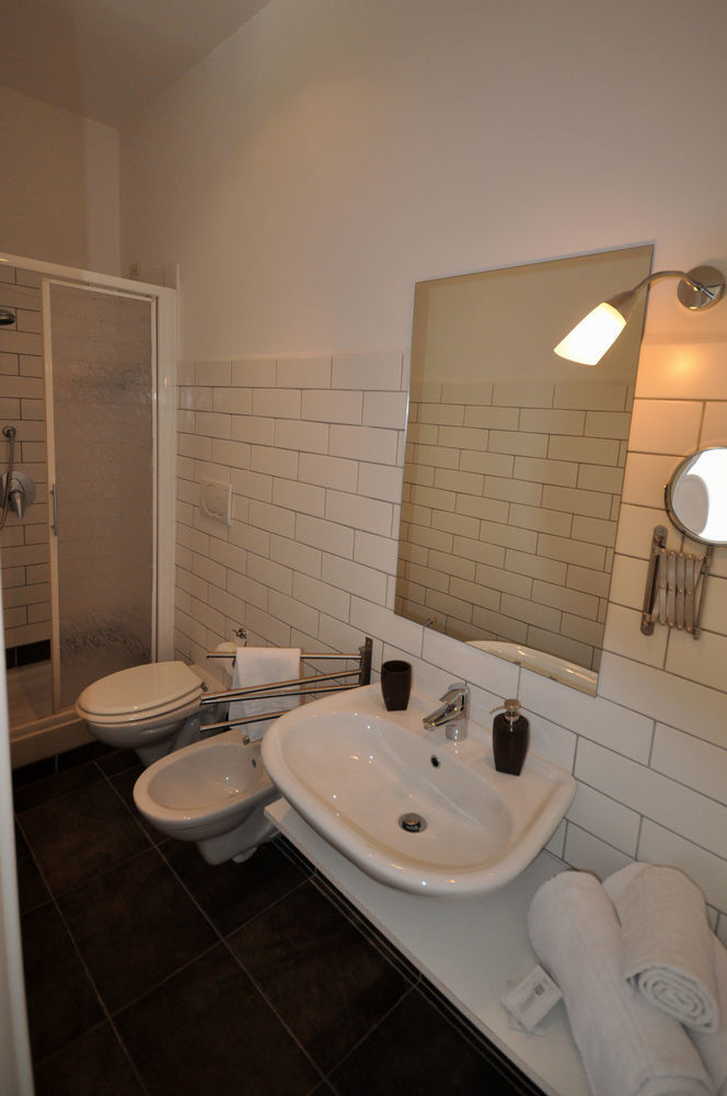 Le Suites Di Tevere Home Рим Екстериор снимка